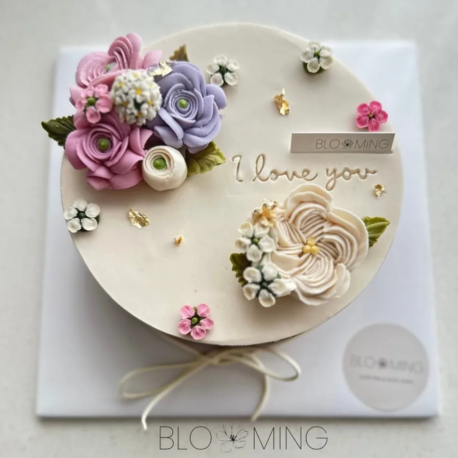 Blooming Korean flower cake